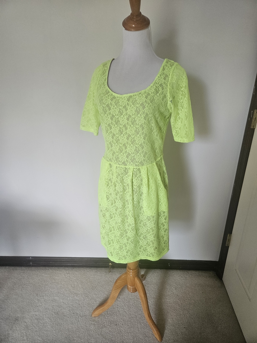 Neon Lemon/Lime Lace Scoop Neck Women's Dress Back Cutout